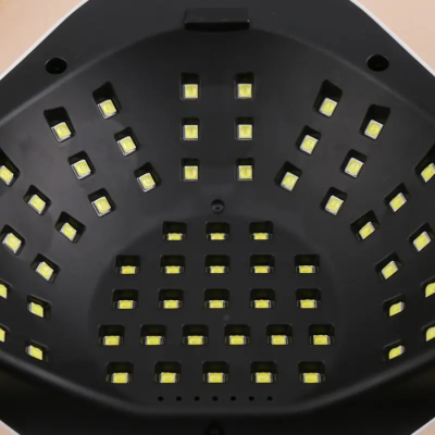lampe-ongles-led-makeupshow