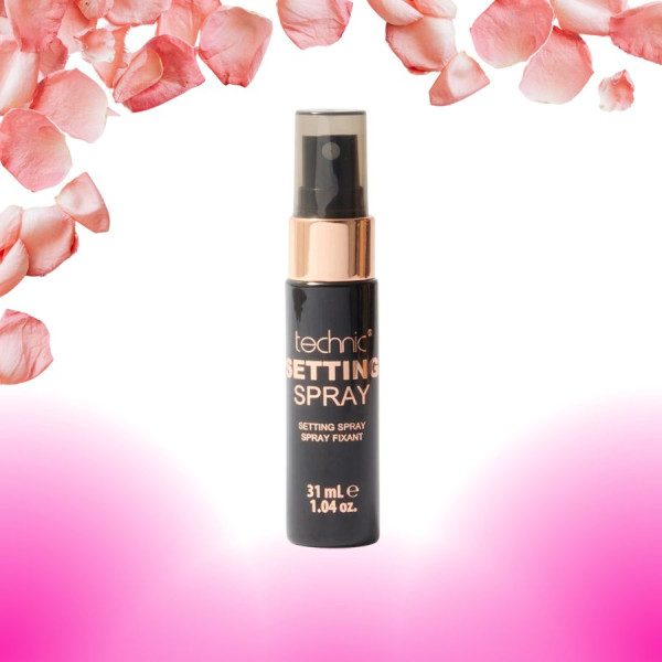 TECHNIC – SETTING SPRAY : FIXATEUR POUR UN MAQUILLAGE LONGUE DURÉE